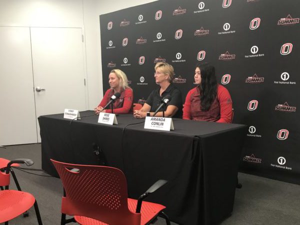 Coach Rose Shires between Sydney O'Shaughnessy and Amanda Conlin. (photo by Sam Shipman